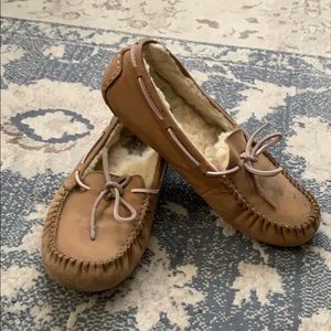 UGG Dakota Slipper